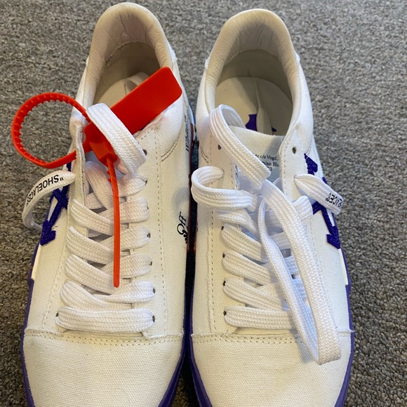 Off- White Violet Vulcanized Sneakers - Picture 4 of 6